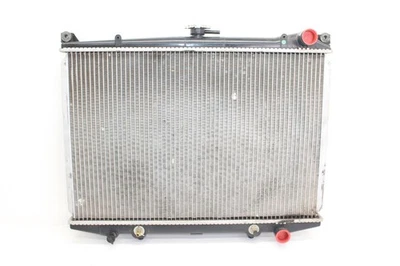 90-92 Nissan Pickup D21 4 Cylinder Radiator Assembly  Foto 1 de 4