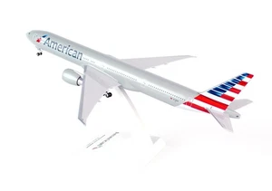 SKYMARKS (SKR715) AMERICAN 777-300 (NC) (REG. N718AN)) MODELO ESCALA 1:200 - Imagen 1 de 6