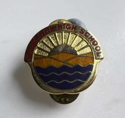 USA School Pin Badge Hancock High School 27x30 mm - Image 1 of 4