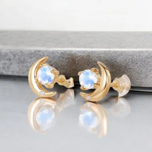 18k Gold Plated Crescent Moon Earrings 925 Silver Studs Celestial Jewelry Gift - Picture 1 of 4