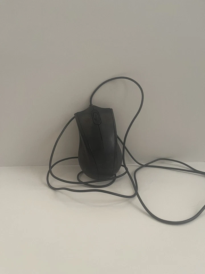 IMICRO Wired USB Optical Mouse (Black) MO-M128U - Image 1 of 1