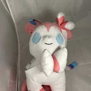 Authentic Sylveon Pokémon Build-A-Bear Plush – EUC, Retired, Collector Item - Picture 1 of 5