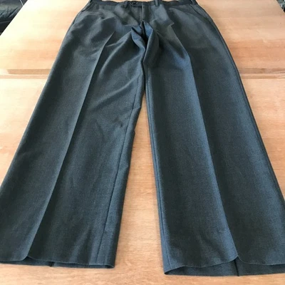 Pantalones Ermenegildo Zegna Su Misura Hombres 36x30 Negros Plisados Tiro Alto Mezcla de Lana Foto 1 de 4
