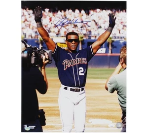 Rickey Henderson Signed San Diego Padres Unfamed 16x20 Arms Raised MLB Photo - Picture 1 of 3