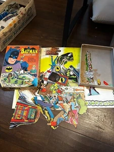 SUPER RARE BATMAN 1966 WHITMAN #4780 ACTIVITY BOX PLAY SET IN BOX COMPLETE? - Picture 1 of 8