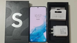 Samsung Galaxy S22 SM-S901E - 128GB - Phantom White (Unlocked) - Excellent - Picture 1 of 16