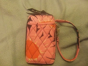 Vera Bradley Zippered Wristlet Retired Fabric - Picture 1 of 7