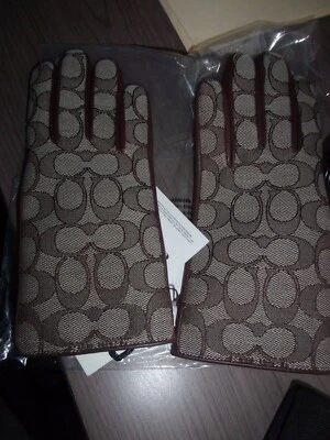 Coach Women's Oak Signature Jacquard & Leather Tech Gloves (CO104) Size 6.5 - Image 1 of 3