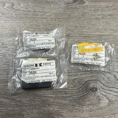 Kawasaki 13280-7001 Holder Genuine Nos Oem Lot Of 3 - Image 1 of 3