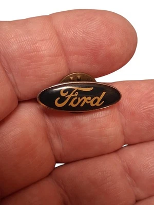 Pin de solapa con logotipo ovalado Ford vintage tono dorado esmalte negro insignia de 1 pulgada embrague trasero Foto 1 de 3
