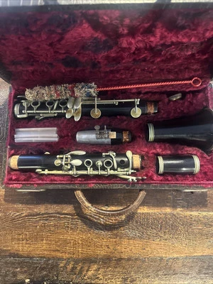 Clarinete Karl Wunderlich vintage con caja original Foto 1 de 4