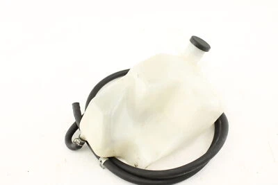 ОРИГИНАЛЬНЫЙ БАК ДЛЯ ВОДЫ ОХЛАЖДАЮЩЕЙ ЖИДКОСТИ SUZUKI 2005 BOULEVARD 01-04 INTRUDER VOLUSIA 800 - Изображение 1 из 4