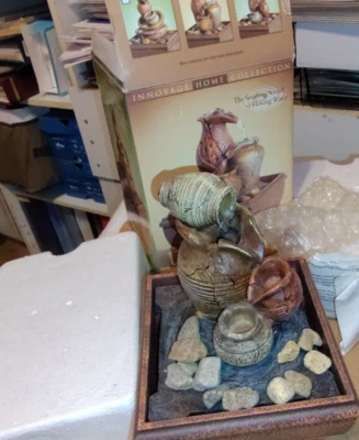 FUENTE DE CERÁMICA TRANQUILIDAD INALÁMBRICA NUEVA EN CAJAWICc#585339 POR TWIE CA Foto 1 de 4