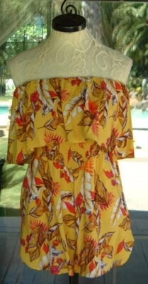 Conjunto de pantalones cortos tropicales con superposición de volantes y corpiño elástico talla S Foto 1 de 4