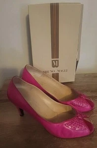 Vintage Ladies Bruno Magli Fuschia Shoes Leather Heels Size 9 B - Picture 1 of 18