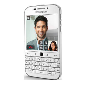 BlackBerry Classic Q20 16GB  8MP+2MP (Unlocked) LTE Qwerty Keyboard Smartphone