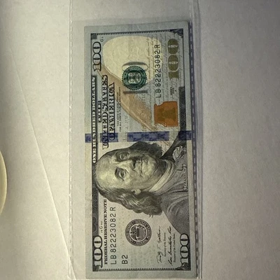 $100 Bill Fancy Serial Number 82223082 Matching Beginning And Ending Pair 2009 - Image 1 of 4
