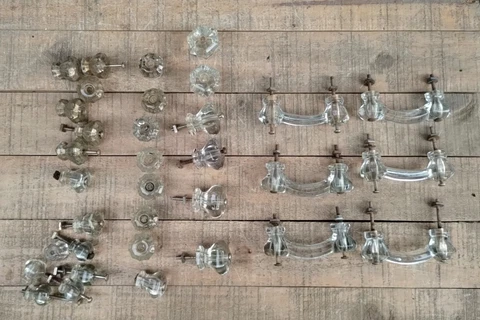 33 Antique Glass Knobs Handles & Pulls Cover