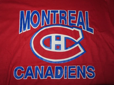 Vintage Medallion Go For The Gold Label - MONTREAL CANADIENS (MED) T-Shirt Cover