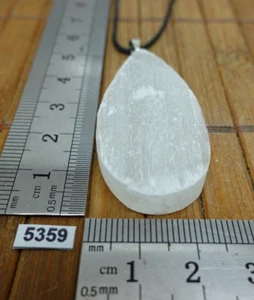 Pendentif SELENITE naturelle Maroc 12,1g + cordon - collier gypse fibreux reiki - Picture 1 of 3