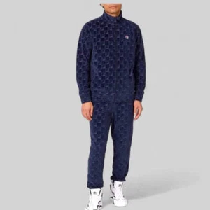 Herren Fila Marine All Over Velours Freizeit Outfit Set Trainingsanzüge Neu mit Etikett - Bild 1 von 6