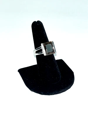 Anillo Lia Sophia Marrón Cuadrado Piedras Preciosas Rodio Tono Plata Talla 7 De Colección Retirado Foto 1 de 4