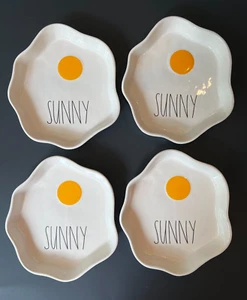 NEW Set of 4 Rae Dunn SUNNY Plates Breakfast Serving Plates Dish Eggs Magenta - Picture 1 of 5