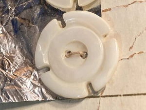 Vintage Lansing Decorative Carved Large White Pearl Buttons 2 Hole 7/8" - Picture 1 of 5