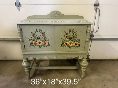 DE COLECCIÓN COUNTRY FLORAL PINTADO A MANO GABINETE EXPOSITOR / T. V. ETC. USOS Foto 1 de 4