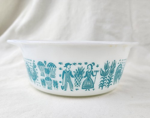 Vintage Pyrex Blue Amish Butter Print Casserole Dish 472 1 1 2 Pint  Excellent