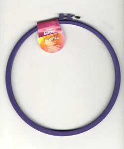 HOOP-La 10" Plastic Cross Stitch Embroidery Hoop (Random Color) #144010 - Picture 1 of 5