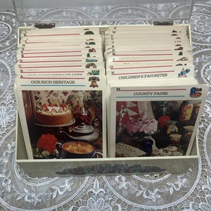 Vintage 1974 McCalls Great American Recipe Card Collection  Set w/case - Picture 1 of 4