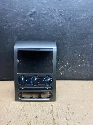 2004 to 2008 Ford F150 Radio Climate Dash Bezel Surround Black T8685 DG - Image 1 of 4