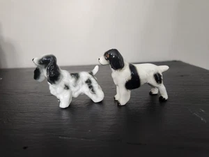 2er Set Vintage Porzellan schwarz-weiße Hunde - Pointer und Irish Setter (?) - Bild 1 von 7