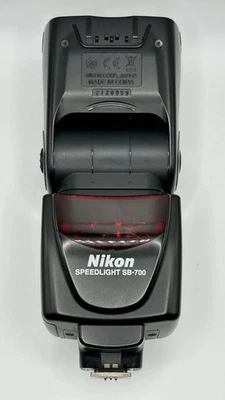 Nikon SB-700 Speedlight Flash Unit Flashgun - Image 1 of 4