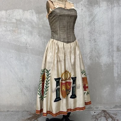Vintage 1930s Hand Painted Silk Satin & Gold Lamé Dress Crests Snakes Lions - Image 1 of 4