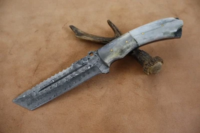 10" INCHES HANDMADE DAMASCUS STEEL TRACKER KNIFE WITH BONE HANDLE W/SHEATH - Image 1 of 4