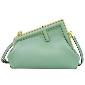 Bolso sin asas de hombro FENDI First pequeño 8BP129 de cuero de 2 vías dorado verde menta - Imagen 1 de 15