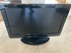 Toshiba Regza 32“ LCD Color TV - Bild 1 von 2