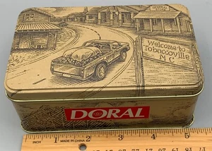 Caja de hojalata coleccionable de cigarrillos Doral con caja de fósforos sin abrir - Imagen 1 de 3