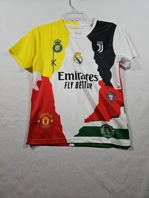 Памятный футбольный набор Christiano Ronaldo (футболка/шорты, размер 24 (4 или 6) - Изображение 1 из 4