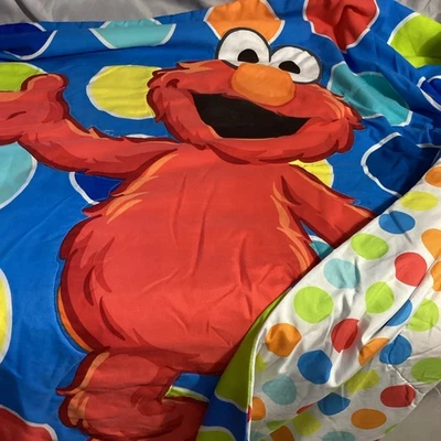 Edredom infantil vintage 2011 Sesame Street Elmo e bolinhas leve em excelente estado usado - Imagem 1 de 4