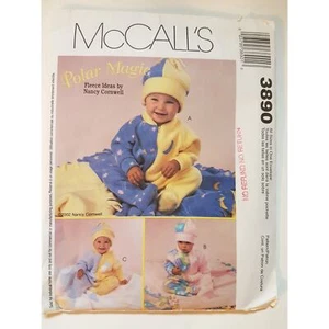 UNGESCHNITTENES Schnittmuster für Babys Fleece Schlafanzug, Decke und Mützen McCall's 3890 - Bild 1 von 5