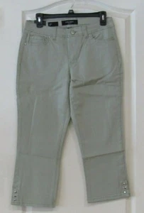 Nine West Karen Capri Color (Blu, Bianco, Salvia, Creamstone) Donna Tg 6-10 Nuovo con etichette - Foto 1 di 12