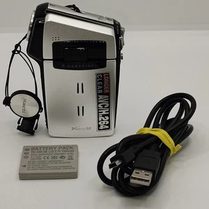 Sanyo Xacti VPC-CG65EX Camcorder, 5x Zoom, 6 MegaPixel, New Battery & USB Lead - Picture 1 of 23