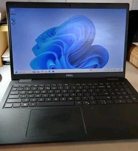 Dell Latitude 3520 Laptop, i3 11th Gen, 4GB RAM, 256GB SSD, Windows 11 Pro #1x - Picture 1 of 8