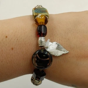 Avon Chic Multi Pattern Glass Beaded Leaf Elephant Charm Stretchable Bracelet - Picture 1 of 6