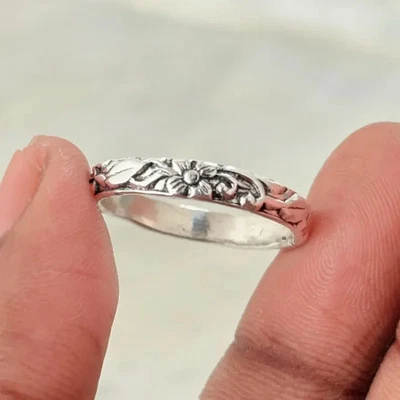 Solid 925 Silver Flower Ring, Sterling Silver Floral Band, Band Ring, All Size - Image 1 of 4