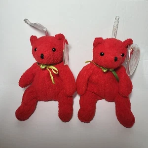 Mistlestoe Red Bear Ty Jingle Beanies Plush Ornament 2002 Set of 2 - Picture 1 of 12