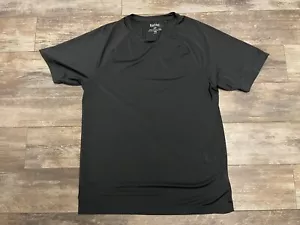 Rhone T Shirt Mens Sz M black Lightweight Performance Short Sleeve Stretch Logo - Picture 1 of 3